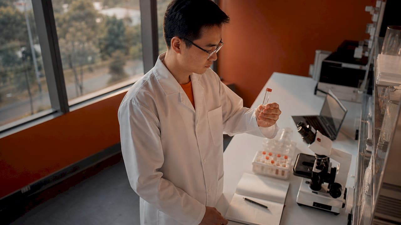 Protéomique et maladies rares : applications cliniques 2026